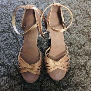 Salsa shoes